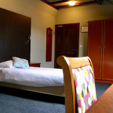 Hotel Restaurant De Roosterhoeve Roosteren Luaran gambar