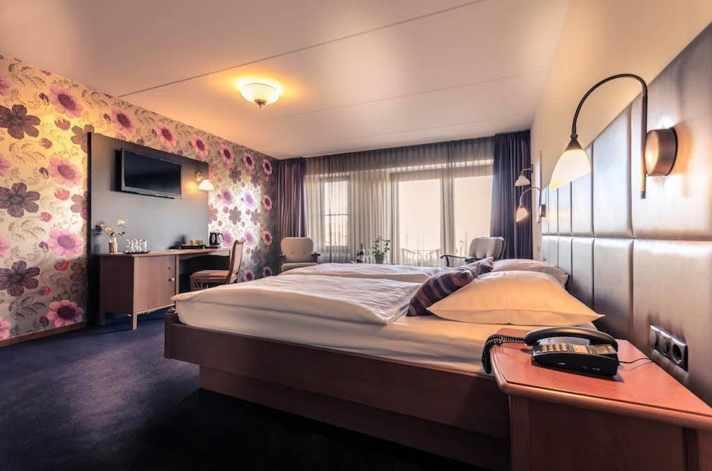 Hotel Restaurant De Roosterhoeve Roosteren Luaran gambar