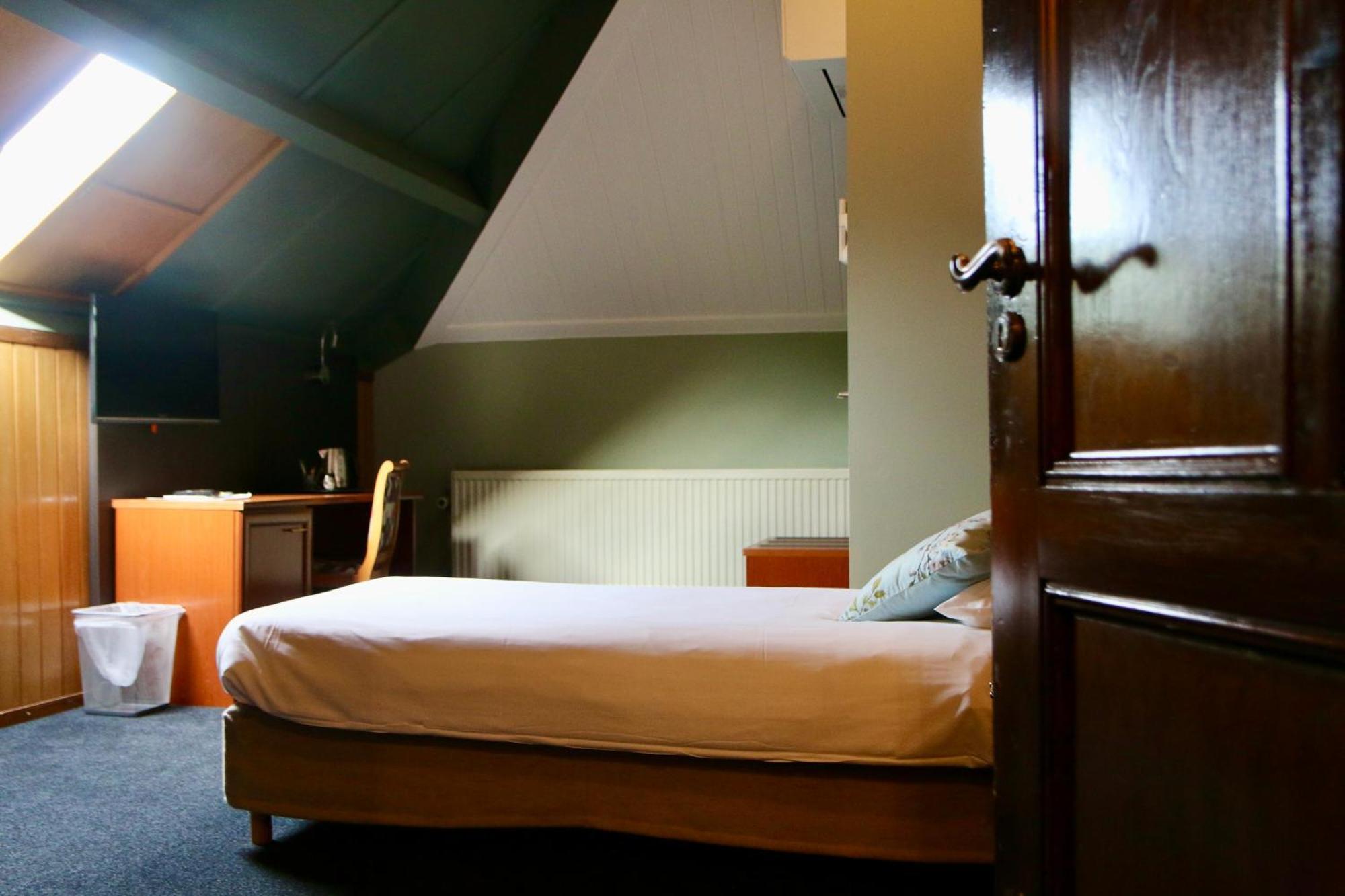 Hotel Restaurant De Roosterhoeve Roosteren Luaran gambar