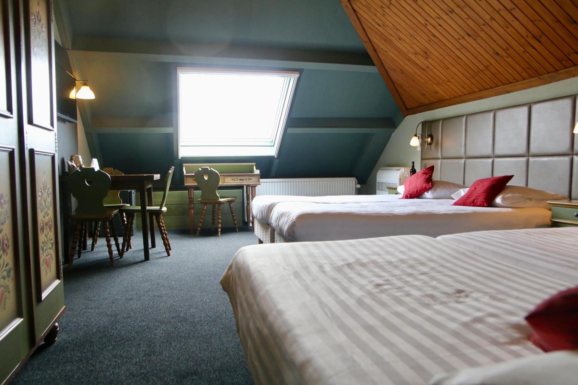 Hotel Restaurant De Roosterhoeve Roosteren Luaran gambar