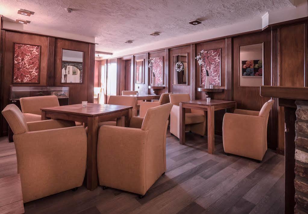 Hotel Restaurant De Roosterhoeve Roosteren Luaran gambar