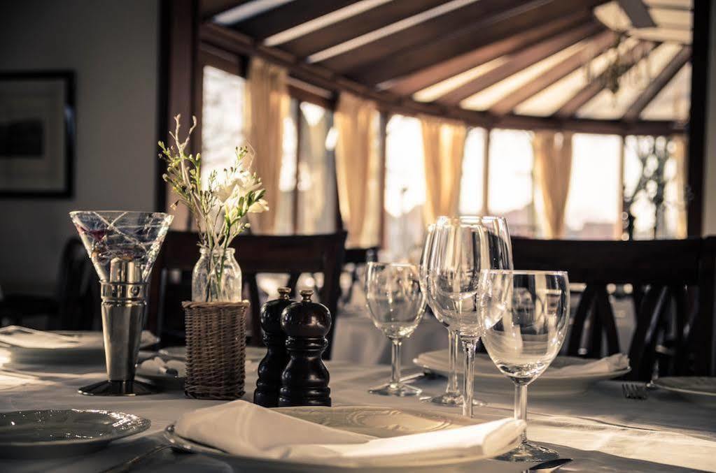Hotel Restaurant De Roosterhoeve Roosteren Luaran gambar